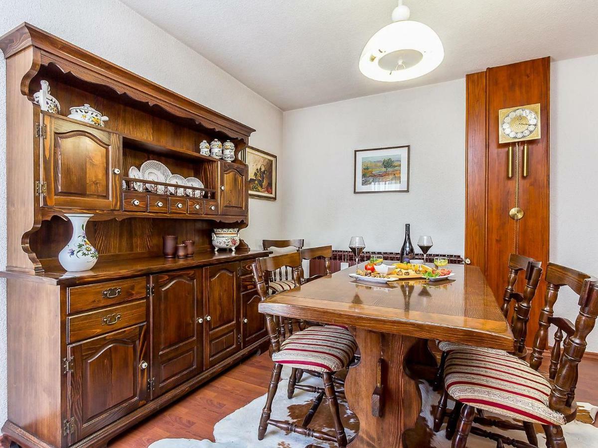 Holiday Home Ermanna Pula Exterior photo